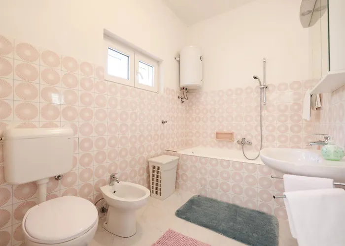 One Bedroom Dragica * Zara