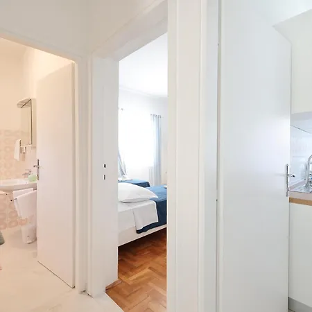 One Bedroom Dragica Zara